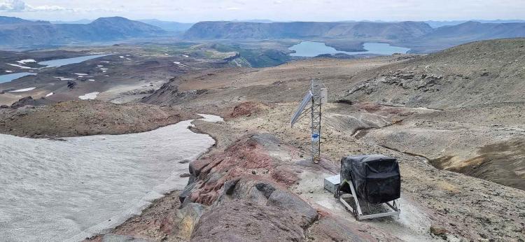Neuquén: El SEGEMAR participó de la instalación de un telescopio de alta tecnología para estudiar el volcán Copahue Neuquén: El SEGEMAR participó de la instalación de un telescopio de alta tecnología para estudiar el volcán Copahue