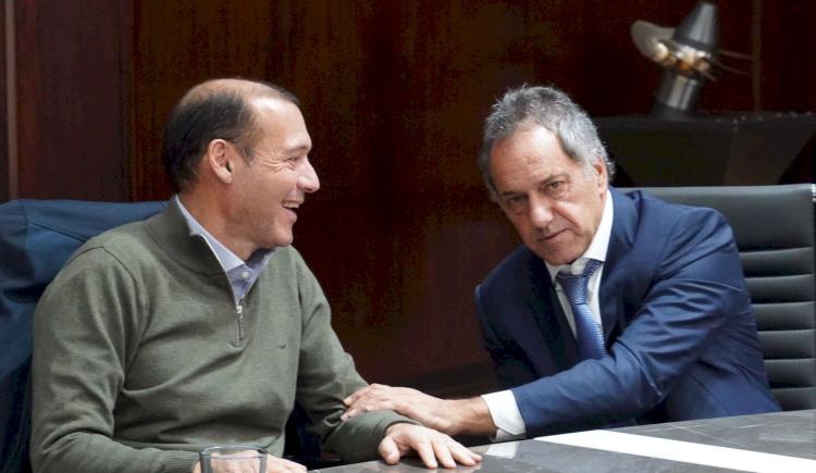 Neuquén: Scioli y el gobernador Gutiérrez acordaron profundizar la agenda de desarrollo industrial de Neuquén Neuquén: Scioli y el gobernador Gutiérrez acordaron profundizar la agenda de desarrollo industrial de Neuquén