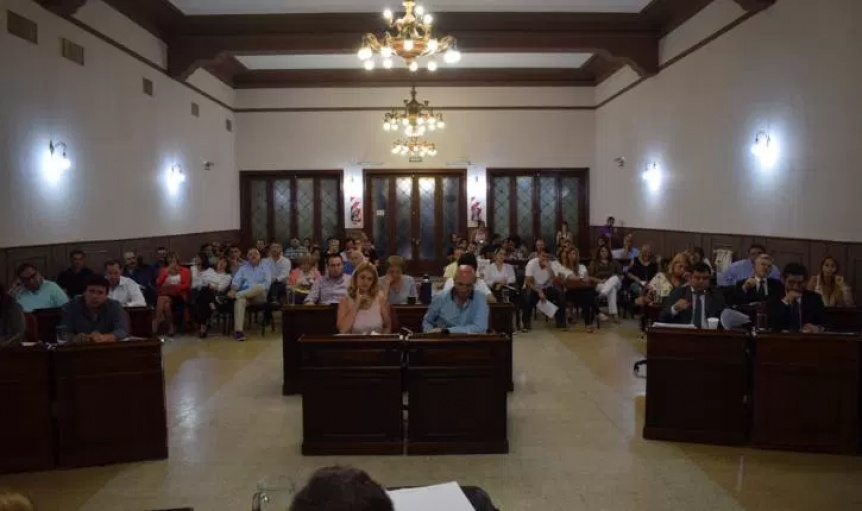 Olavarría sube tasas pero salva a las cementeras Olavarría sube tasas pero salva a las cementeras