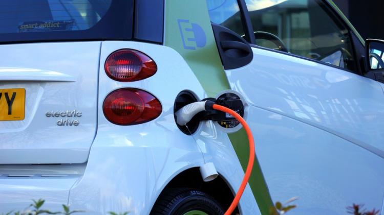 Otra inversión china en Argentina: minería de litio para la electromovilidad Otra inversión china en Argentina: minería de litio para la electromovilidad