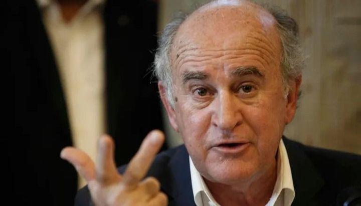 "Parrilli señala el árbol y nos tapa el bosque" "Parrilli señala el árbol y nos tapa el bosque"