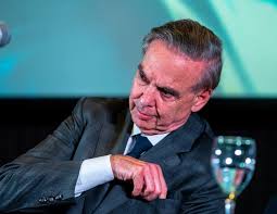 Pichetto sostuvo que la "Ley Bases no va a generar trabajo en las ciudades sino en zonas de minería y petróleo". Pichetto sostuvo que la "Ley Bases no va a generar trabajo en las ciudades sino en zonas de minería y petróleo".