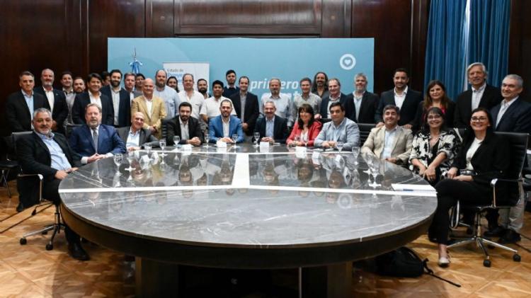 Polémica entre Salta y Buenos Aires por el Registro Federal de Proveedores Mineros Polémica entre Salta y Buenos Aires por el Registro Federal de Proveedores Mineros
