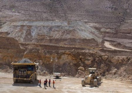 Santa Cruz: por brotes de coronavirus extienden a 28 días las rotaciones de trabajadores mineros en la provincia Santa Cruz: por brotes de coronavirus extienden a 28 días las rotaciones de trabajadores mineros en la provincia