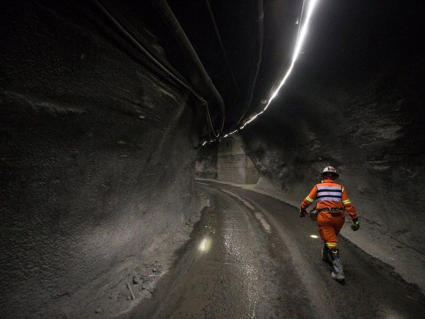 Proyecto de regalías mineras en Chile tendría "impactos económicos importantes", advierte ministro de Hacienda Proyecto de regalías mineras en Chile tendría "impactos económicos importantes", advierte ministro de Hacienda
