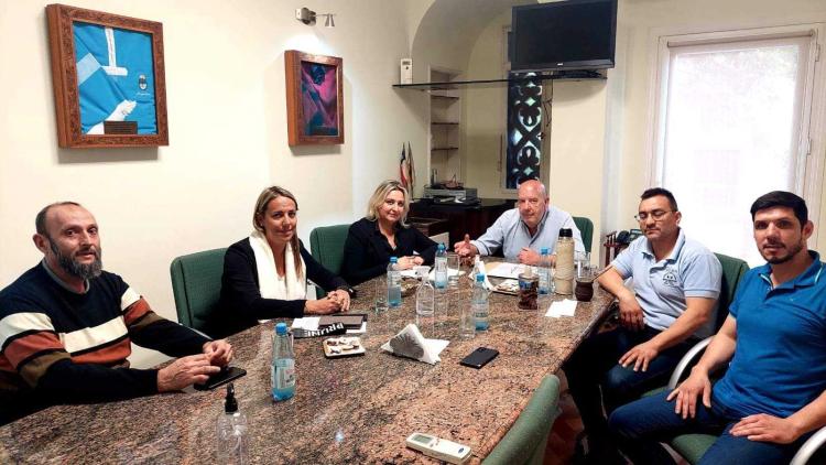 Reunión cumbre en AOMA en la búsqueda de nuevo régimen previsional para trabajadores mineros. Reunión cumbre en AOMA en la búsqueda de nuevo régimen previsional para trabajadores mineros.