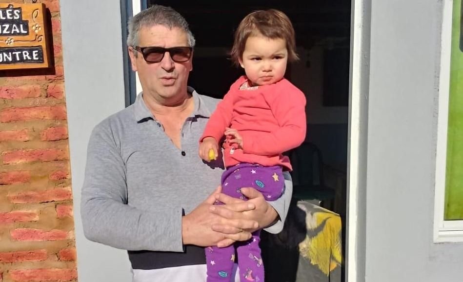 Chubut: Roberto Avilés, enfermero y pastor de Gastre sostuvo que «Necesitamos producir, no el asistencialismo» Chubut: Roberto Avilés, enfermero y pastor de Gastre sostuvo que «Necesitamos producir, no el asistencialismo»