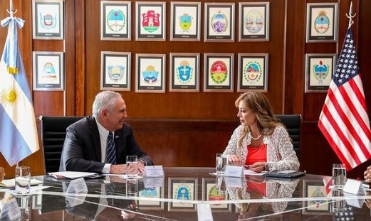 Royón recibió al Embajador de Estados Unidos Royón recibió al Embajador de Estados Unidos
