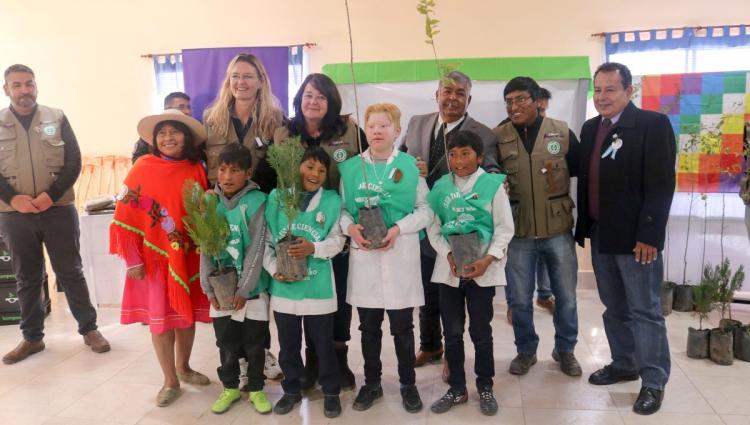 Sales de Jujuy lanzó el programa "mi huella verde" para forestar la puna Sales de Jujuy lanzó el programa "mi huella verde" para forestar la puna