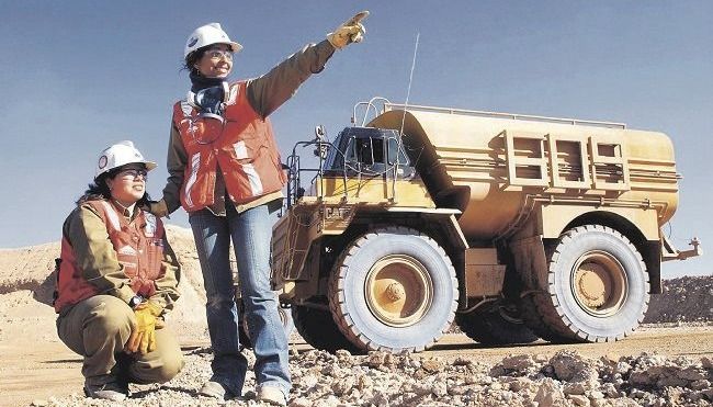 Salta: Analizan la participación femenina en actividades como la minería Salta: Analizan la participación femenina en actividades como la minería