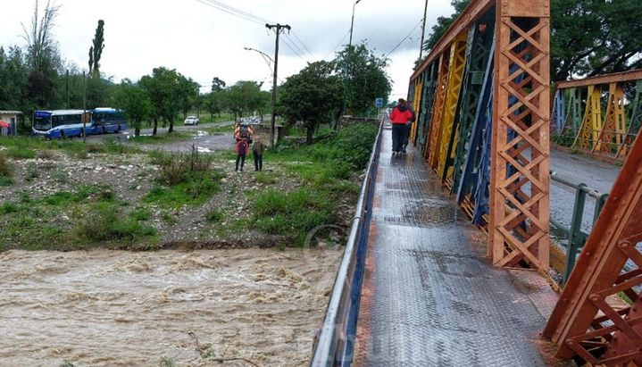 Salta: Crece la polémica por la extracción de áridos en Vaqueros Salta: Crece la polémica por la extracción de áridos en Vaqueros