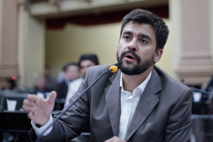 Salta: Godoy busca que los recursos del litio se destinen a mejorar la salud y educación Salta: Godoy busca que los recursos del litio se destinen a mejorar la salud y educación