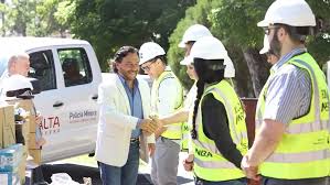 Salta: Ingenieros le piden al Gobernador que las empresas mineras contraten mano de obra salteña y no extranjera por la fuerte crisis en el sector Salta: Ingenieros le piden al Gobernador que las empresas mineras contraten mano de obra salteña y no extranjera por la fuerte crisis en el sector