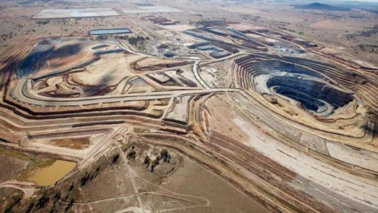 Salta: La falta de dólares complica los proyectos mineros y la compra de insumos Salta: La falta de dólares complica los proyectos mineros y la compra de insumos