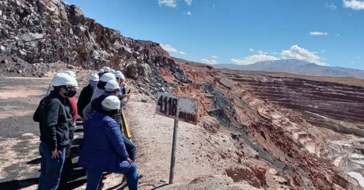 Salta: Obreros de las minas ganarán un 20% más que los trabajadores de la ciudad Salta: Obreros de las minas ganarán un 20% más que los trabajadores de la ciudad