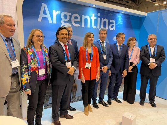 Salta: Sáenz participó de la inauguración del stand argentino en la feria minera más grande del mundo