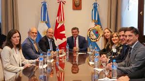 San Juan: Con un fuerte guiño a la minería, Orrego se reunió con el embajador canadiense San Juan: Con un fuerte guiño a la minería, Orrego se reunió con el embajador canadiense