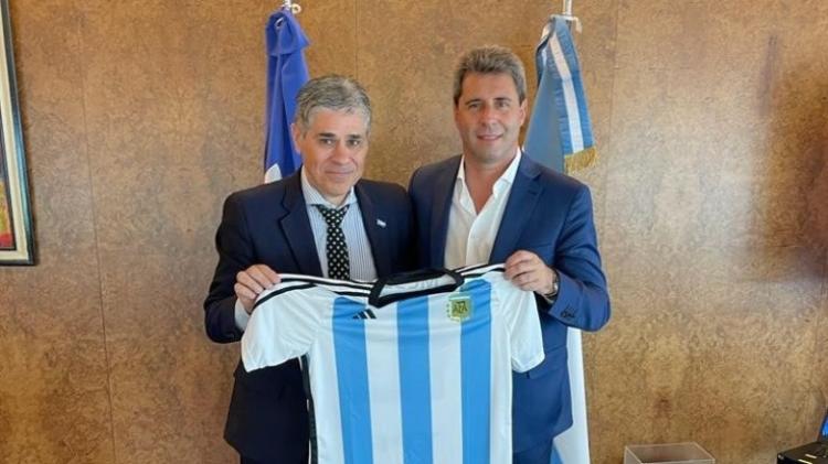 San Juan: El gobernador Uñac mantuvo una reunión con el presidente de YPF San Juan: El gobernador Uñac mantuvo una reunión con el presidente de YPF