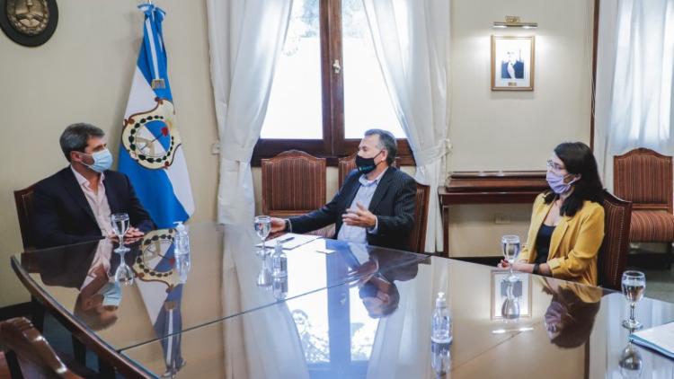 San Juan: El gobernador Uñac recibió a ejecutivos de Minas Argentinas San Juan: El gobernador Uñac recibió a ejecutivos de Minas Argentinas