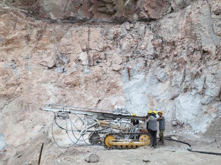 San Juan: El Gobierno asiste a pequeños productores mineros con créditos provinciales San Juan: El Gobierno asiste a pequeños productores mineros con créditos provinciales