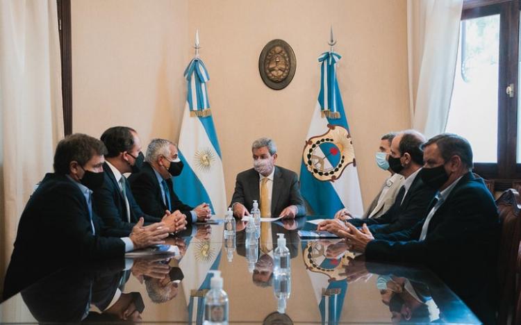 San Juan: El vicegobernador Gattoni recibió a autoridades de El Pachón San Juan: El vicegobernador Gattoni recibió a autoridades de El Pachón