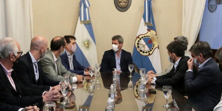 San Juan: Encuentro de CAEM con el gobernador Uñac para analizar las perspectivas del sector San Juan: Encuentro de CAEM con el gobernador Uñac para analizar las perspectivas del sector