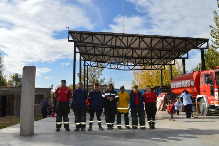 San Juan: Minería colaboró con los bomberos voluntarios de Albardón San Juan: Minería colaboró con los bomberos voluntarios de Albardón