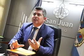 San Juan:  Orrego viaja a Vancouver para hablar con Vicuña sobre planes de obras estratégicas