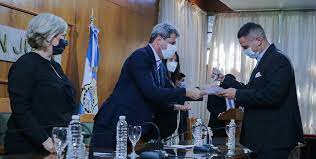 San Juan: Sergio Uñac entregó los premios a la calidad y la innovación de empresas sanjuaninas San Juan: Sergio Uñac entregó los premios a la calidad y la innovación de empresas sanjuaninas