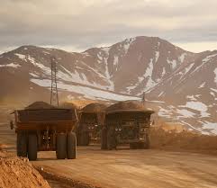 San Juan: Una mesa, millones de dólares y un final polémico: cómo funcionó la "ley de proveedores" cuando la minería tuvo su época de oro