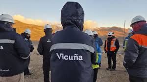 San Juan: Vicuña informó que casi la mitad de los contratos quedan fuera de la provincia San Juan: Vicuña informó que casi la mitad de los contratos quedan fuera de la provincia
