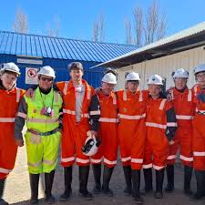 Santa Cruz: 400 jóvenes se capacitan camino hacia una minería con empleo local Santa Cruz: 400 jóvenes se capacitan camino hacia una minería con empleo local