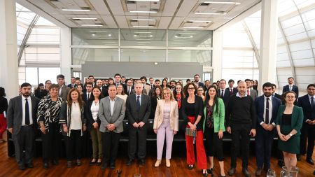Santa Cruz: Alicia disertó sobre el desarrollo productivo de Santa Cruz en el Instituto de Servicio Extranjero de la Nación Santa Cruz: Alicia disertó sobre el desarrollo productivo de Santa Cruz en el Instituto de Servicio Extranjero de la Nación