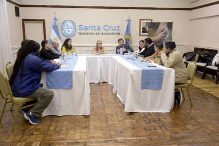 Santa Cruz: Alicia recibió a representantes gremiales de YCRT Santa Cruz: Alicia recibió a representantes gremiales de YCRT