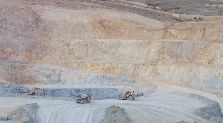 Santa Cruz: Cerrado Gold obtiene todos los permisos necesarios para su proyecto de lixiviación en pilas en Las Calandrias Santa Cruz: Cerrado Gold obtiene todos los permisos necesarios para su proyecto de lixiviación en pilas en Las Calandrias