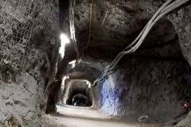 Santa Cruz: El gobierno abre el paraguas tratando de evitar "el Cromañón minero" en Cerro Negro Santa Cruz: El gobierno abre el paraguas tratando de evitar "el Cromañón minero" en Cerro Negro