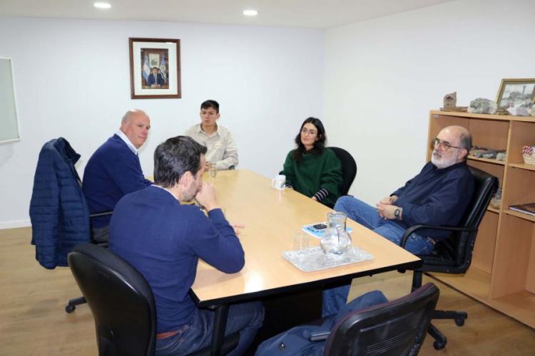 Santa Cruz: El Secretario de Minería recibió a directivos de Patagonia Gold Santa Cruz: El Secretario de Minería recibió a directivos de Patagonia Gold