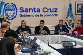 Santa Cruz: Jaime Álvarez afirmó que "el uranio generaría empleo y abriría una puerta en un mineral que nunca fue trabajado en la provincia" Santa Cruz: Jaime Álvarez afirmó que "el uranio generaría empleo y abriría una puerta en un mineral que nunca fue trabajado en la provincia"