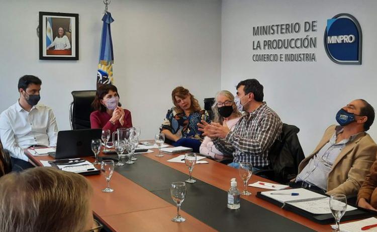 Santa Cruz/La sustitución de importaciones: objetivo de la minería santacruceña Santa Cruz/La sustitución de importaciones: objetivo de la minería santacruceña