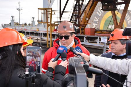 Santa Cruz: Para Gordillo Arriagada con "esta venta de carbón vamos a iniciar la renovación en YCRT" Santa Cruz: Para Gordillo Arriagada con "esta venta de carbón vamos a iniciar la renovación en YCRT"