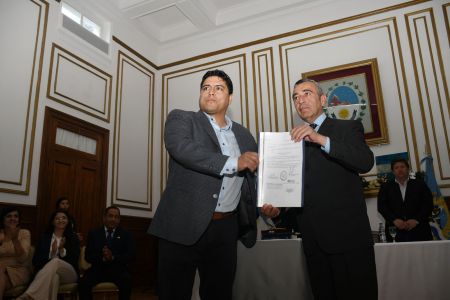 Santa Cruz: Vidal puso en funciones al ministro de Energía y Minería: cómo se proyectará el nuevo organismo Santa Cruz: Vidal puso en funciones al ministro de Energía y Minería: cómo se proyectará el nuevo organismo