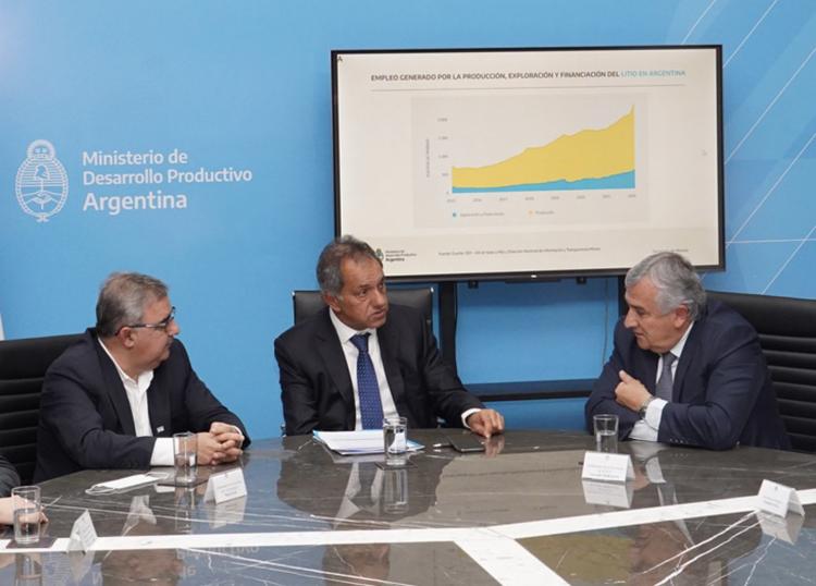 Scioli se reunió con los gobernadores Morales y Jalil para impulsar el potencial minero sustentable del norte argentino Scioli se reunió con los gobernadores Morales y Jalil para impulsar el potencial minero sustentable del norte argentino