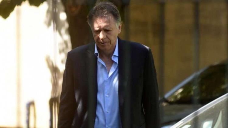 Suelto y con más poder: Ahora, Cristóbal López se mete en el negocio del litio y choca contra Gerardo Morales Suelto y con más poder: Ahora, Cristóbal López se mete en el negocio del litio y choca contra Gerardo Morales