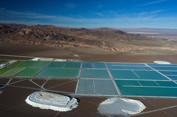 El futuro de Tesla apunta hacia el litio de Chile y Argentina El futuro de Tesla apunta hacia el litio de Chile y Argentina
