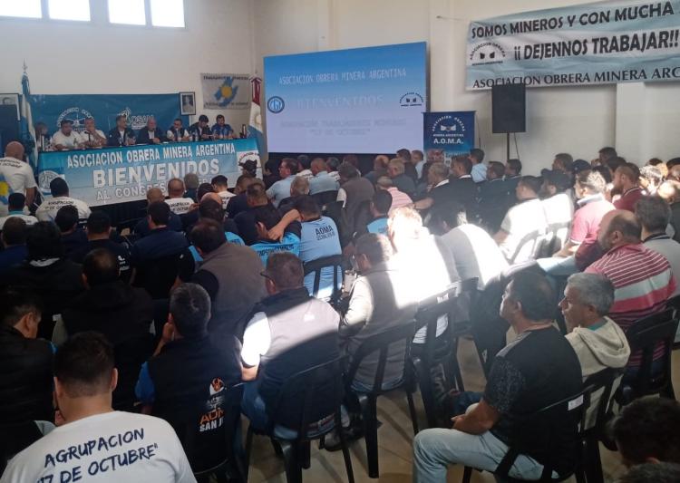 Titular de gremio minero aseguró que la oposición viene por todo, incluso por los sindicalistas Titular de gremio minero aseguró que la oposición viene por todo, incluso por los sindicalistas