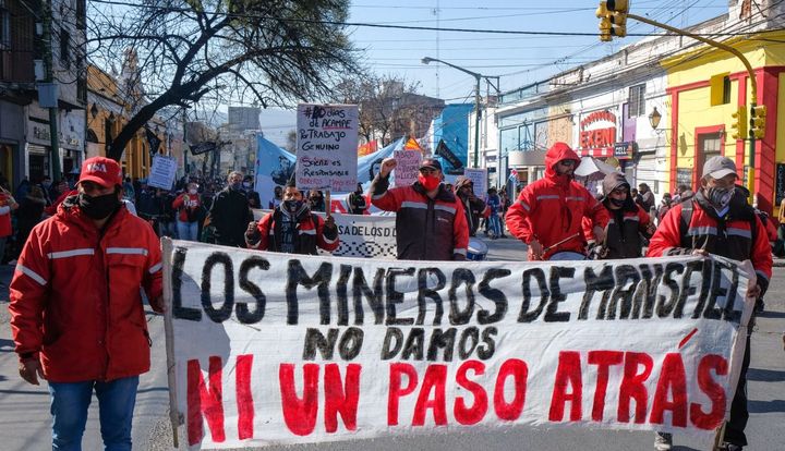 Salta: Trabajadores hicieron oír sus reclamos en las calles salteñas Salta: Trabajadores hicieron oír sus reclamos en las calles salteñas