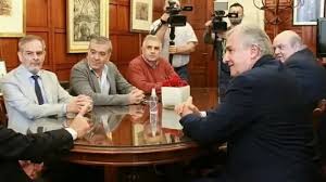 Tucumán: Alta corrupción en la UNT: se robaron una Ciudad Universitaria completa y siguen desviando el oro de YMAD Tucumán: Alta corrupción en la UNT: se robaron una Ciudad Universitaria completa y siguen desviando el oro de YMAD