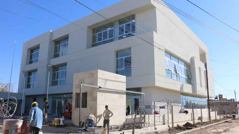 San Juan: Un edificio financiado por la minería, a punto de terminarse